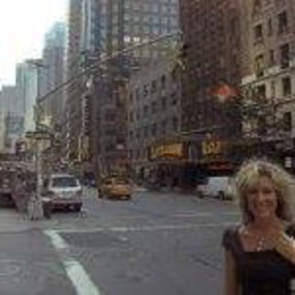 Meet your Posher, Cindy - Picture 1 of 1